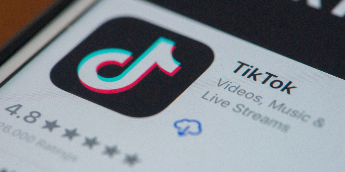TikTok's new misinformation labels raises new questions from social media experts